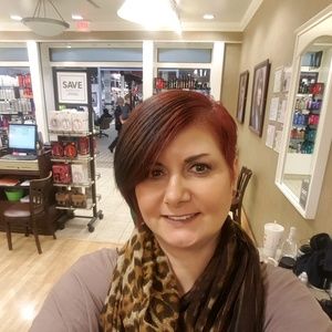 Meet your Posher, Christina